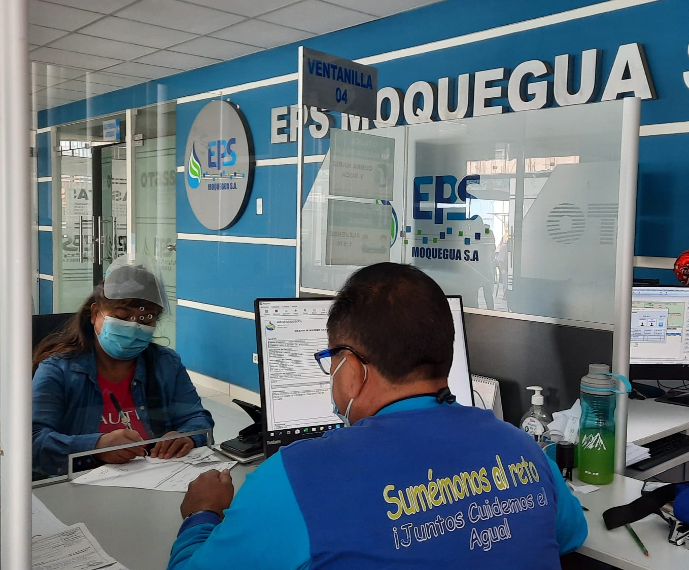 Se reanuda atención presencial a usuarios en la EPS Moquegua